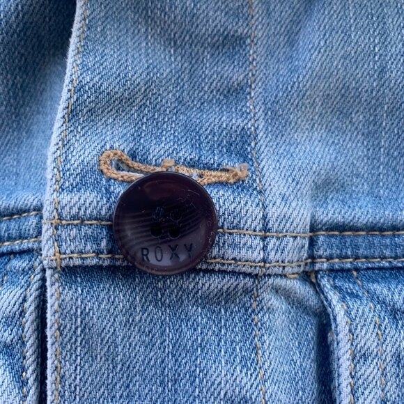 Roxy Light Wash Embroidered Denim Vest M - Picture 6 of 7